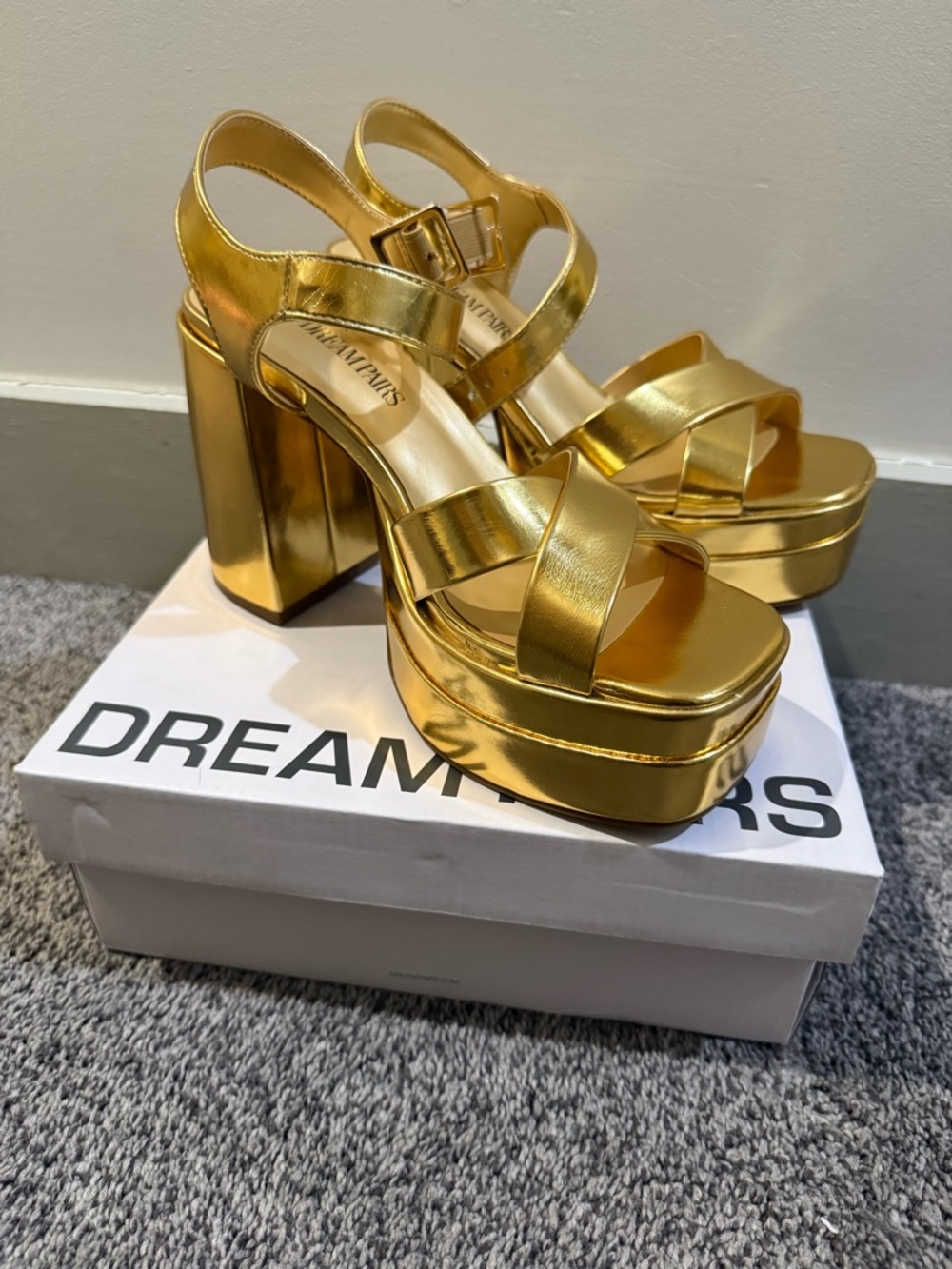 Dream Pairs Metallic Gold Platform Block Heels 8.5